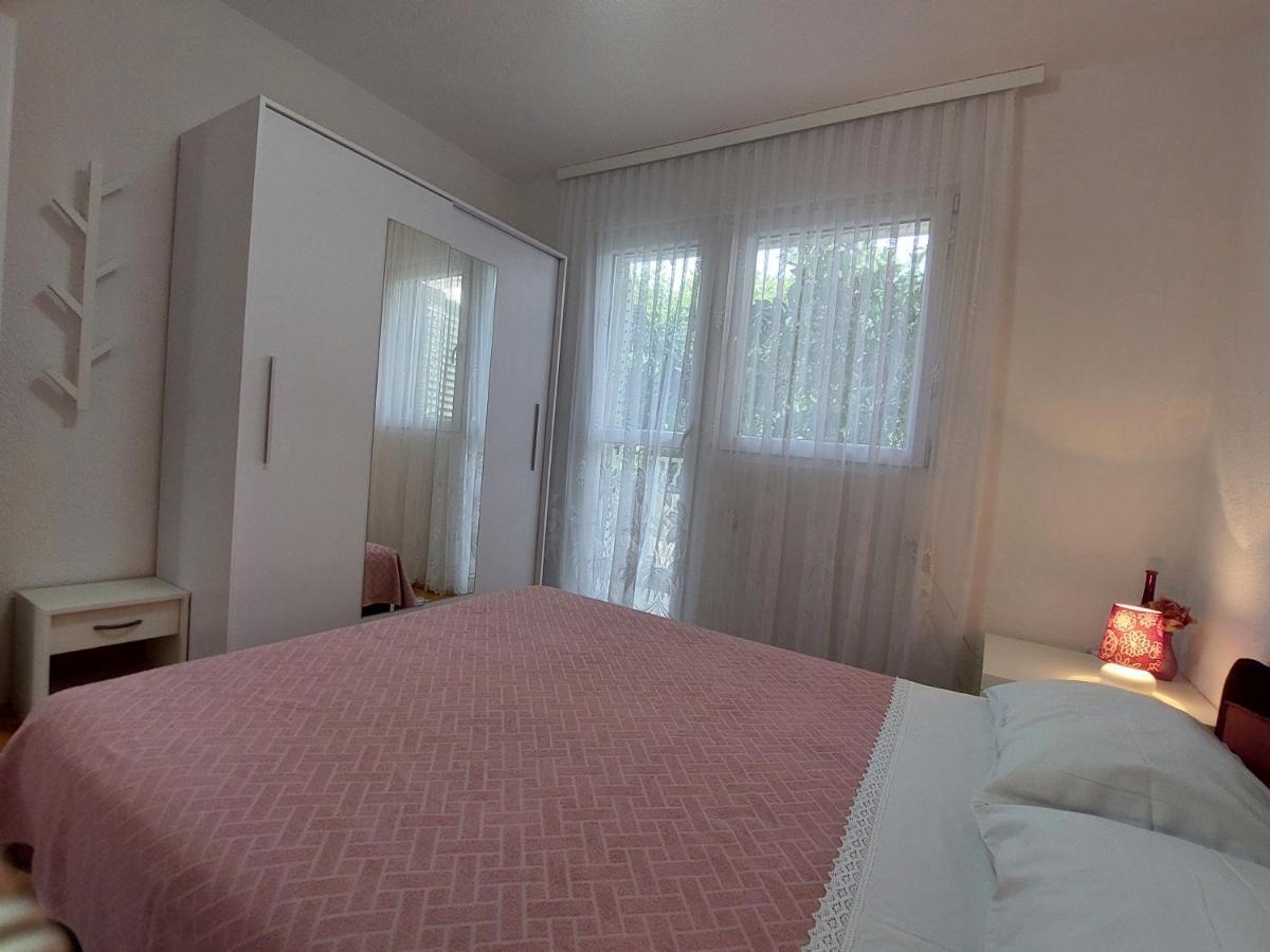 Apartment Emili มารีนา ภายนอก รูปภาพ